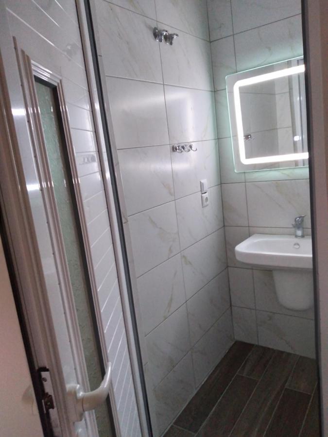 Condo Rooms Sarandë Exterior foto